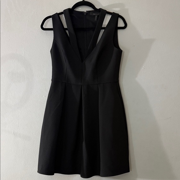 BCBGMaxAzria Dresses & Skirts - BCBGMAXAZRIA Black Fit & Flare Dress Deep V Cutout Sleeveless - Size 6